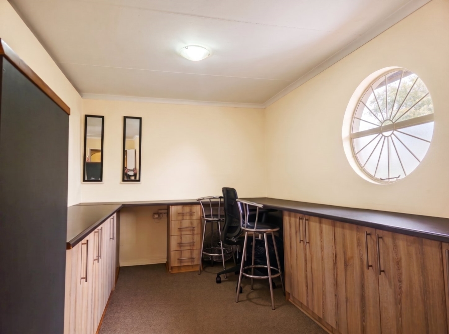 3 Bedroom Property for Sale in Pellissier Free State